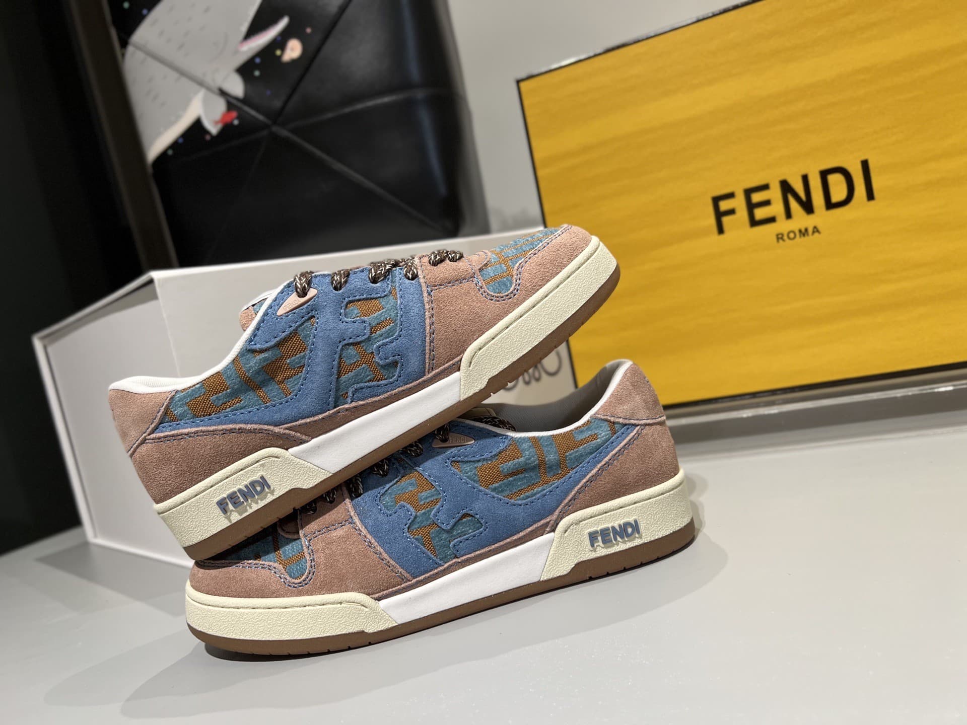 Fendi Couple Shoes
