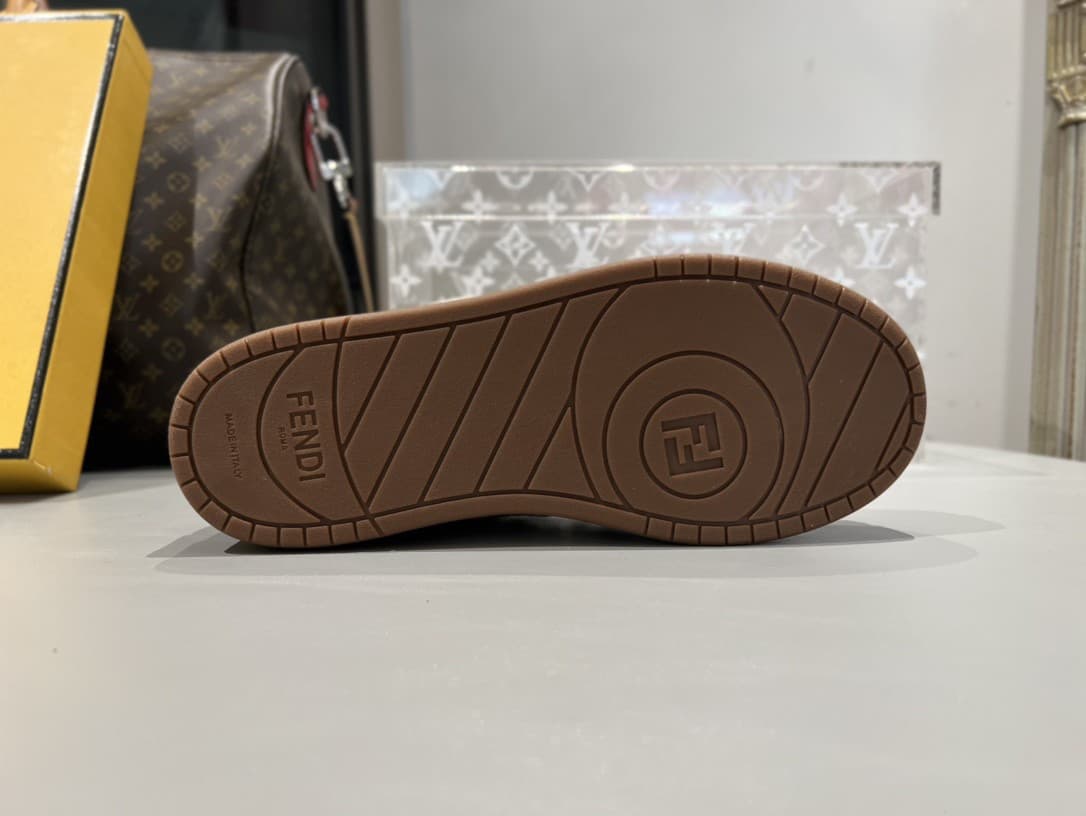 Fendi Couple Shoes