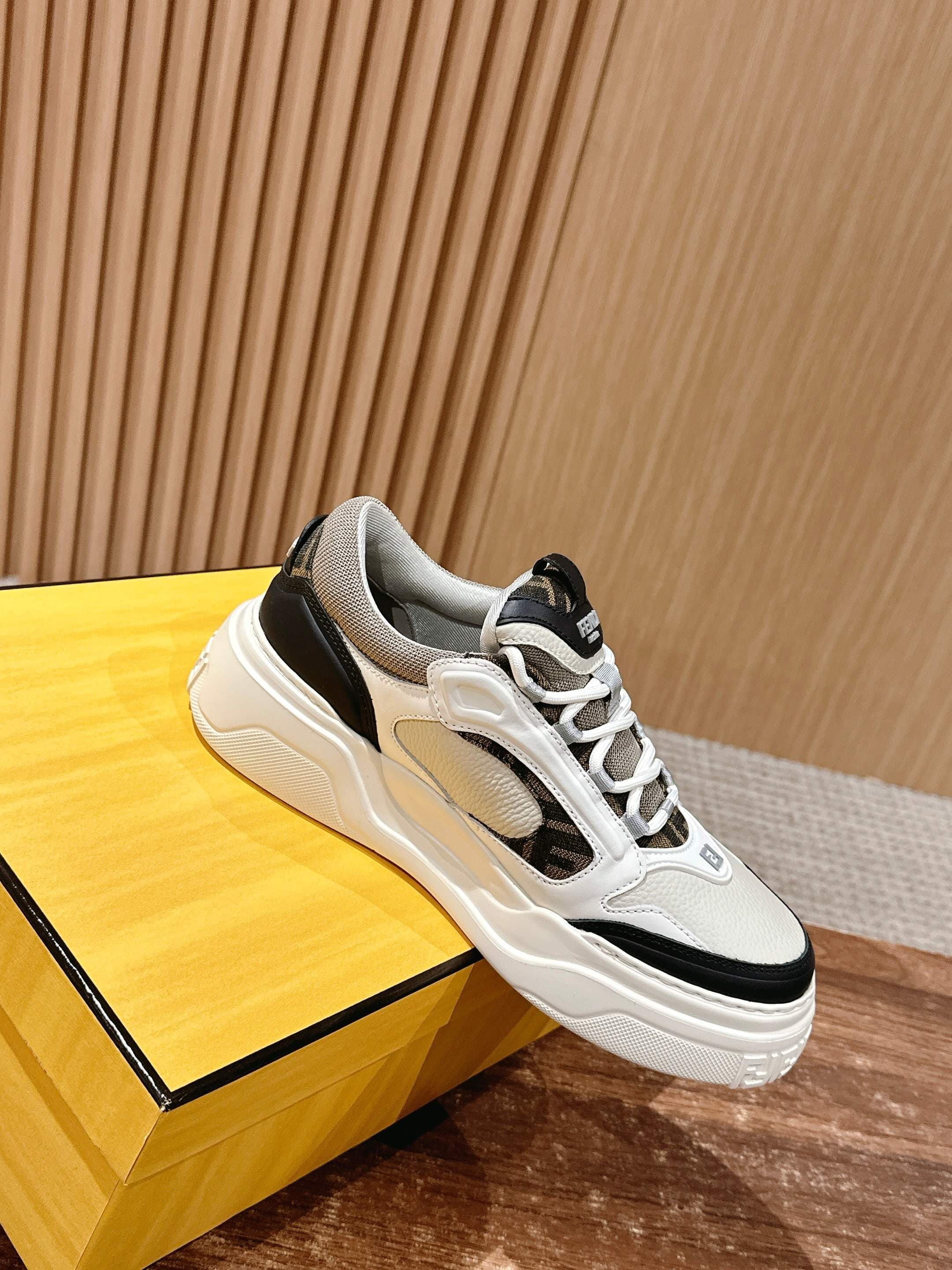 Fendi Man Shoes