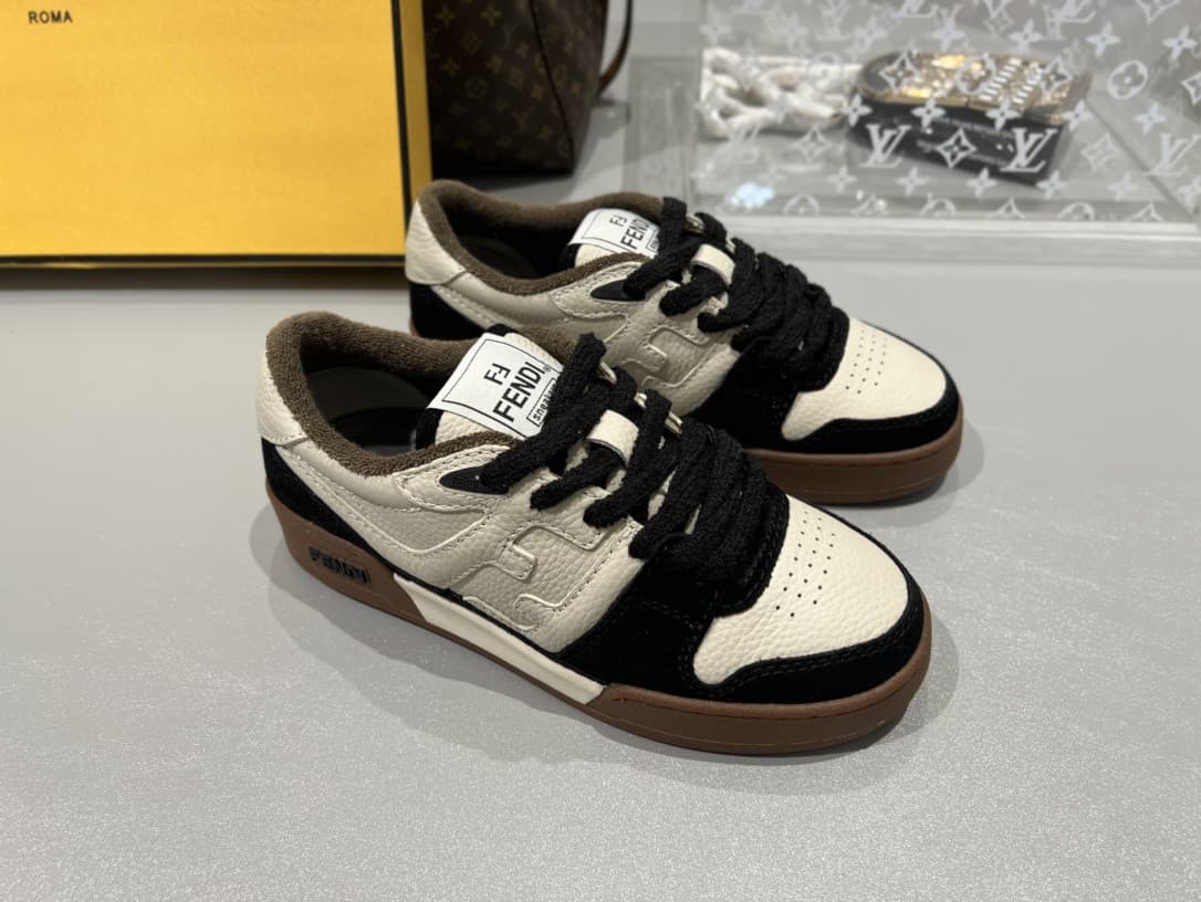 Fendi Couple Shoes