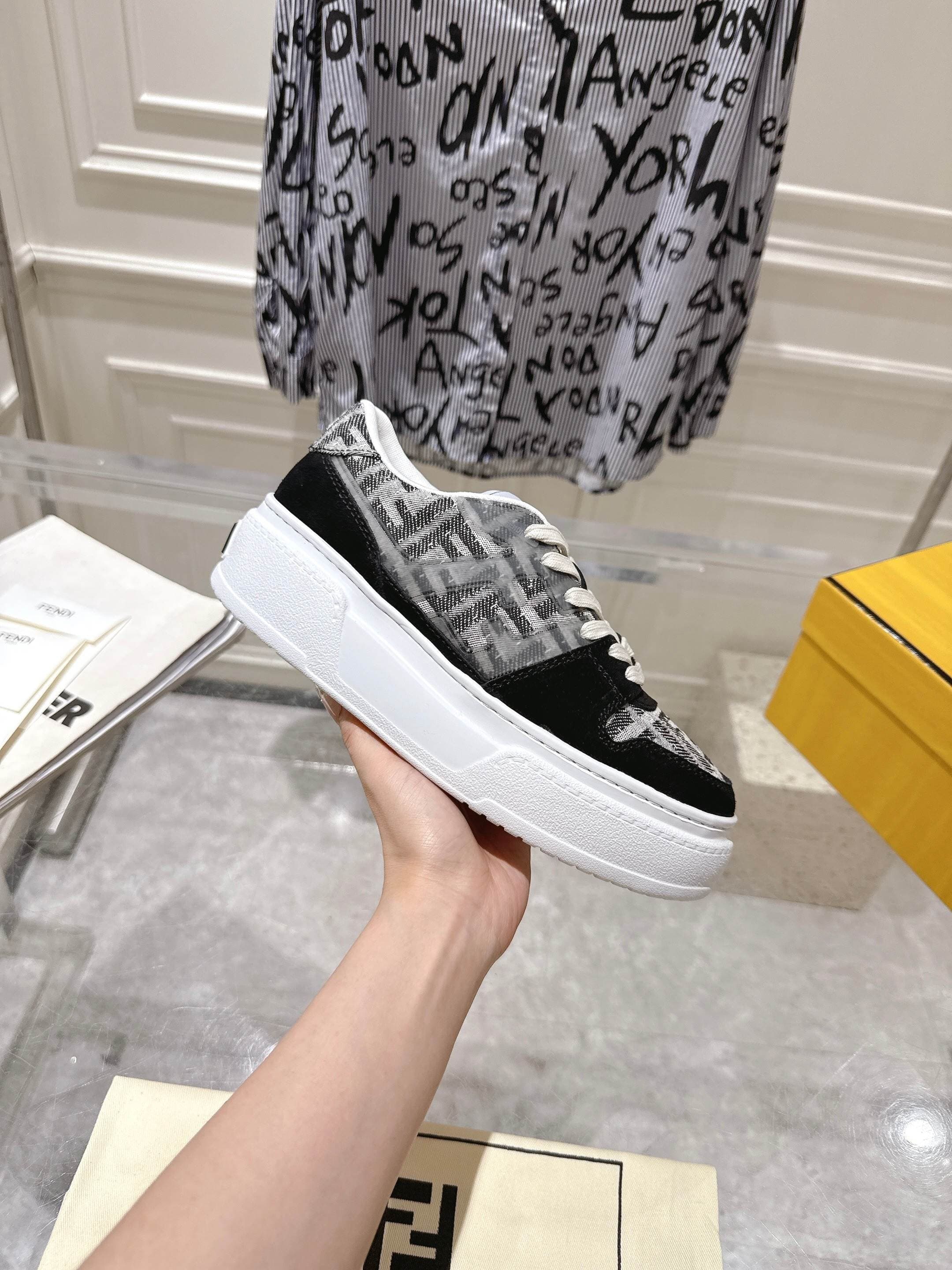 Fendi Woman Shoes