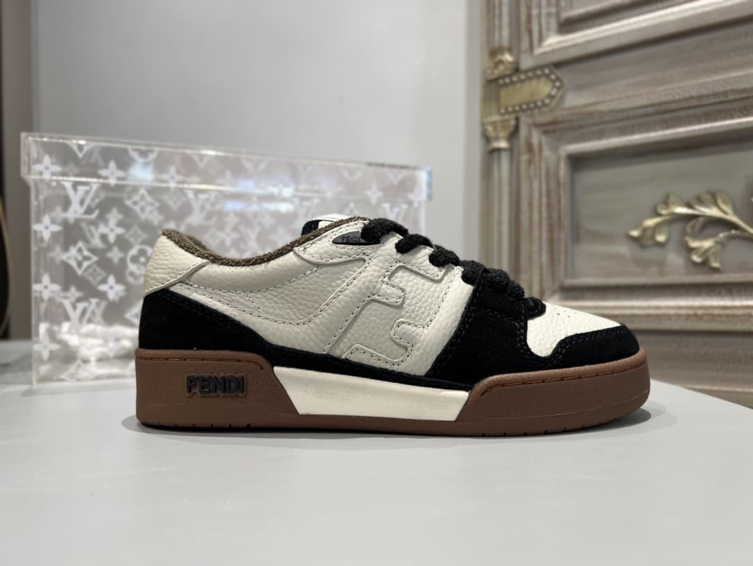 Fendi Couple Shoes