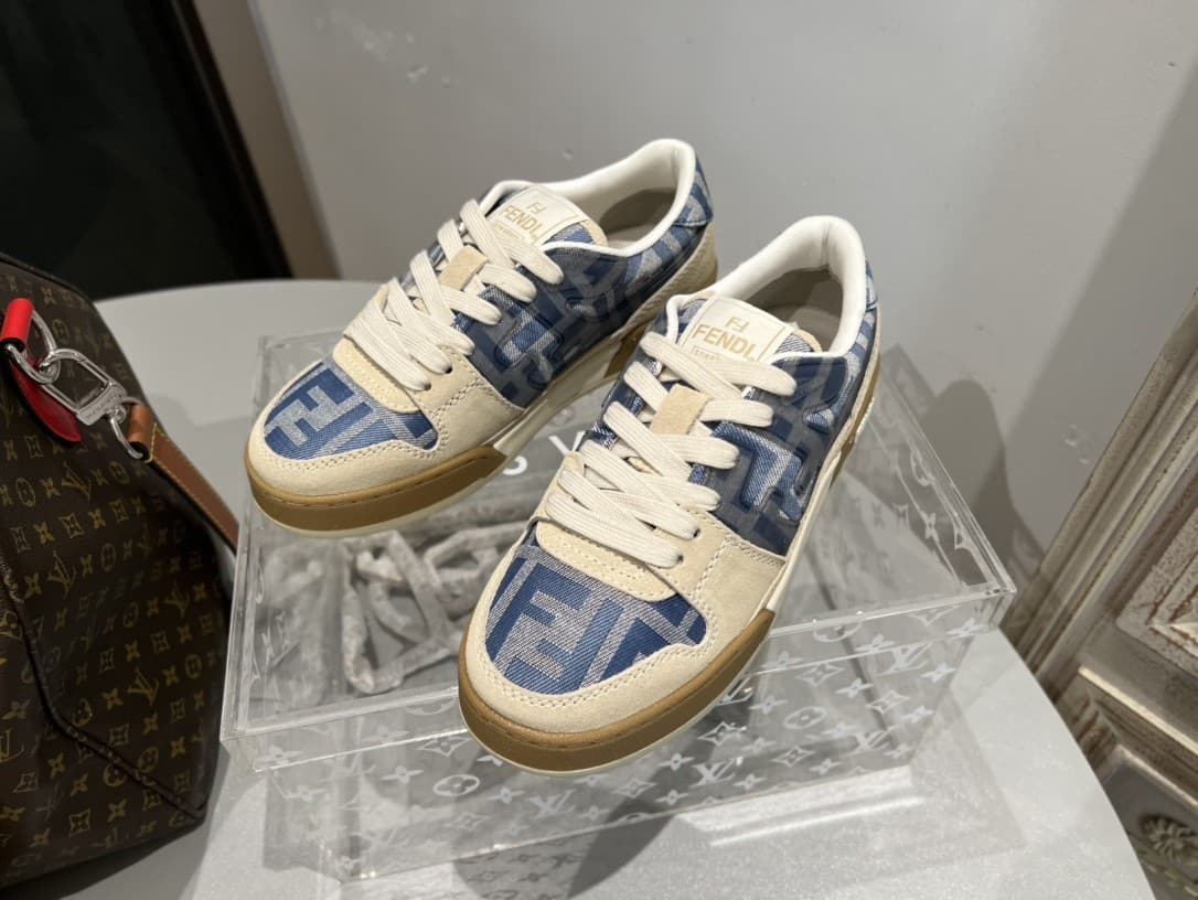 Fendi Couple Shoes