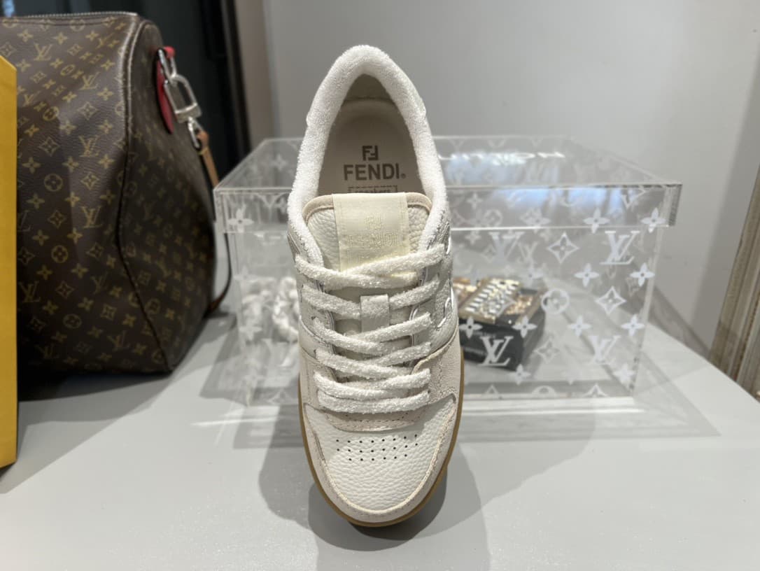Fendi Couple Shoes
