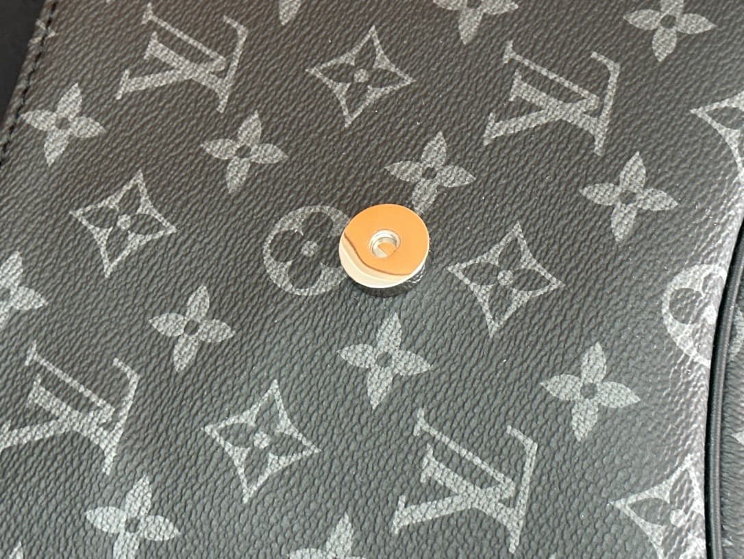 LV Bag M46685