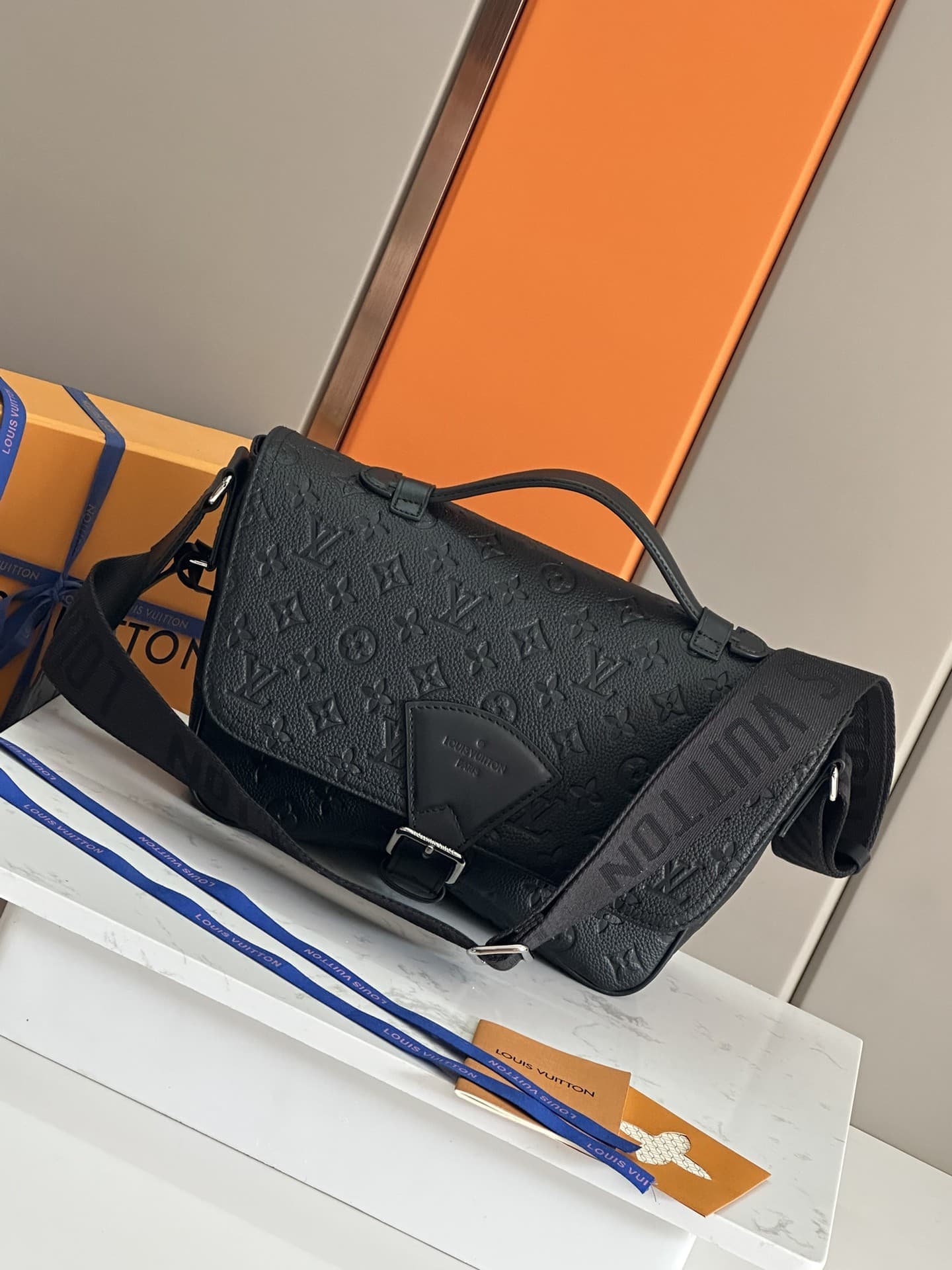 LV Bag M46685