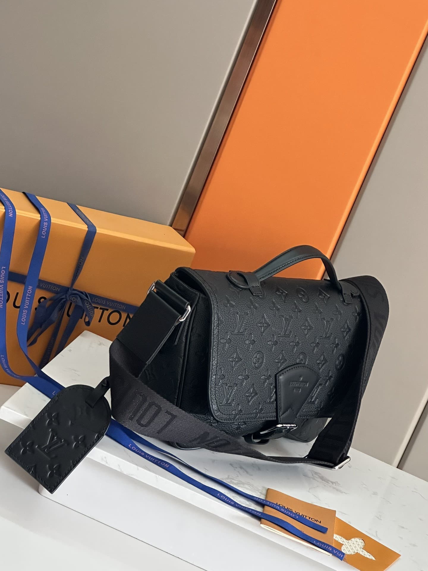 LV Bag M46685