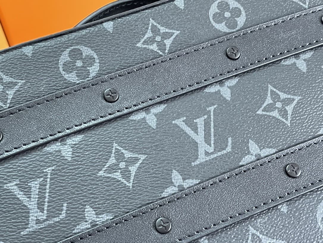 LV Bag M45935