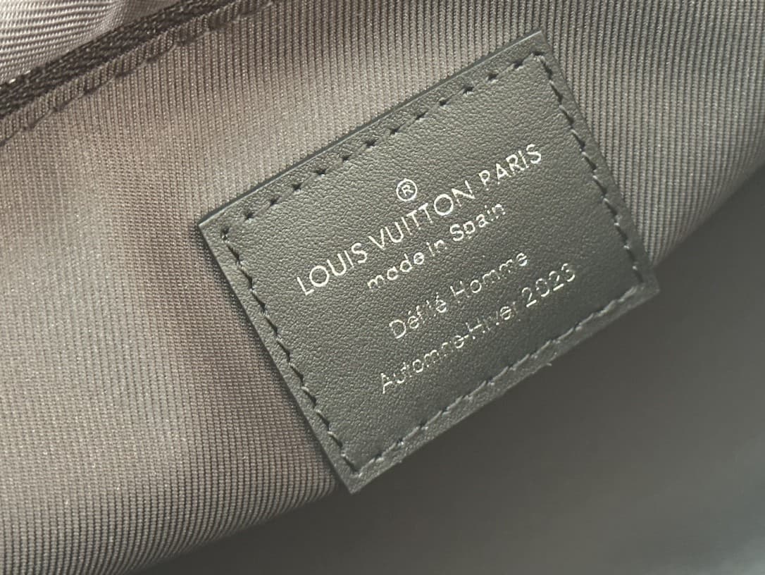 LV Bag M46685
