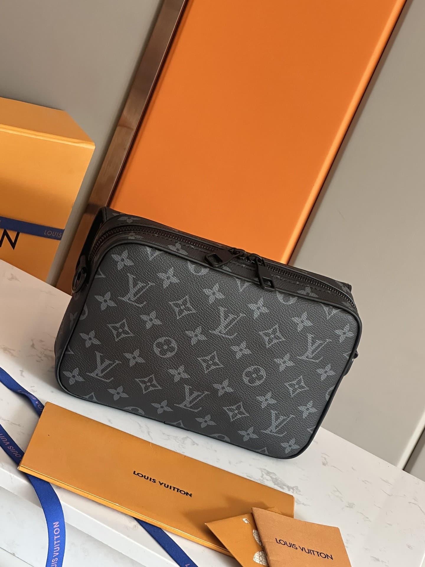 LV Bag M46795