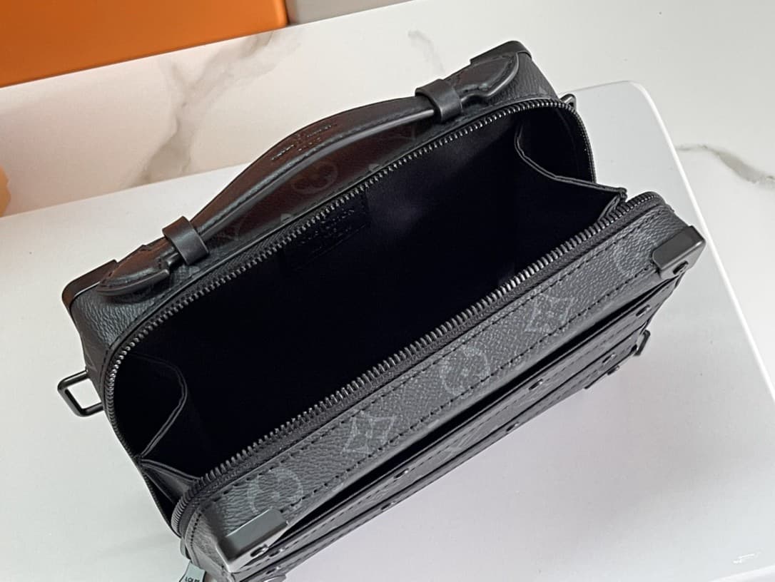 LV Bag M45935