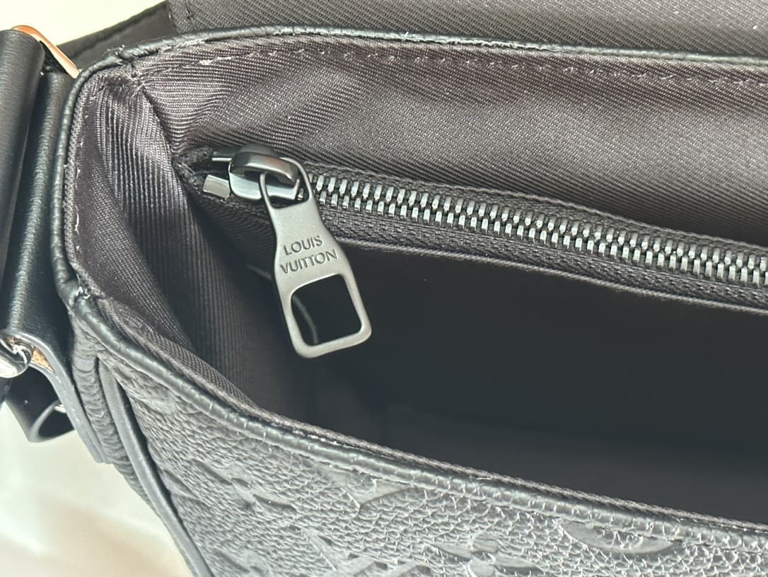 LV Bag M46685