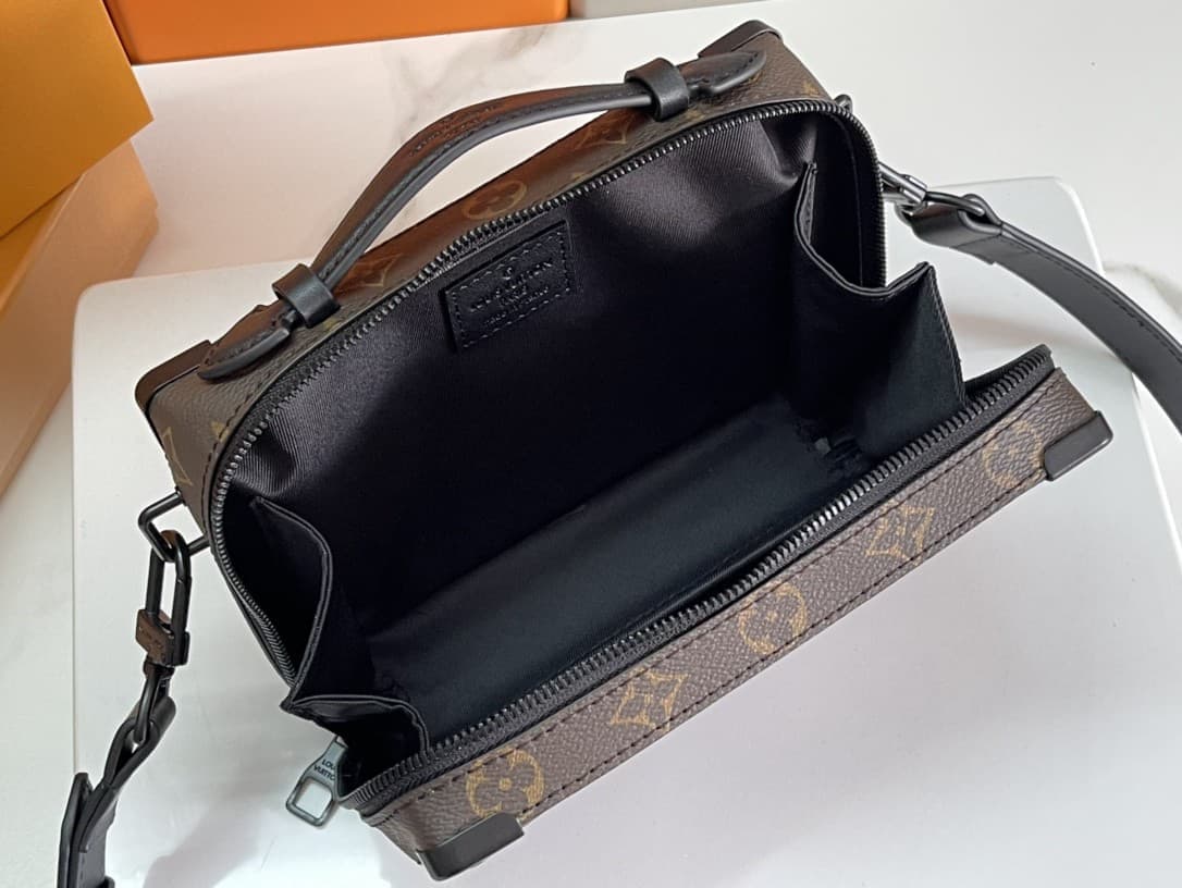 LV Bag M45935