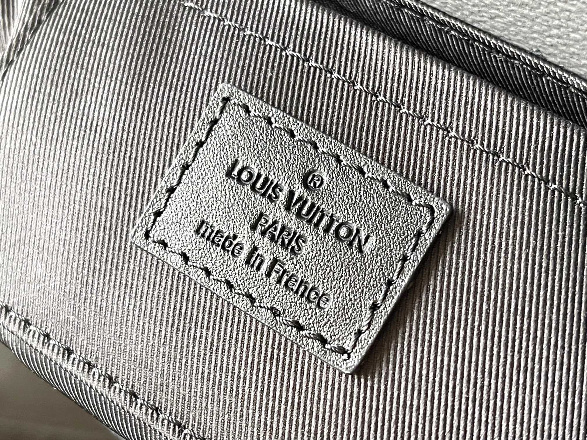 LV Bag M12806