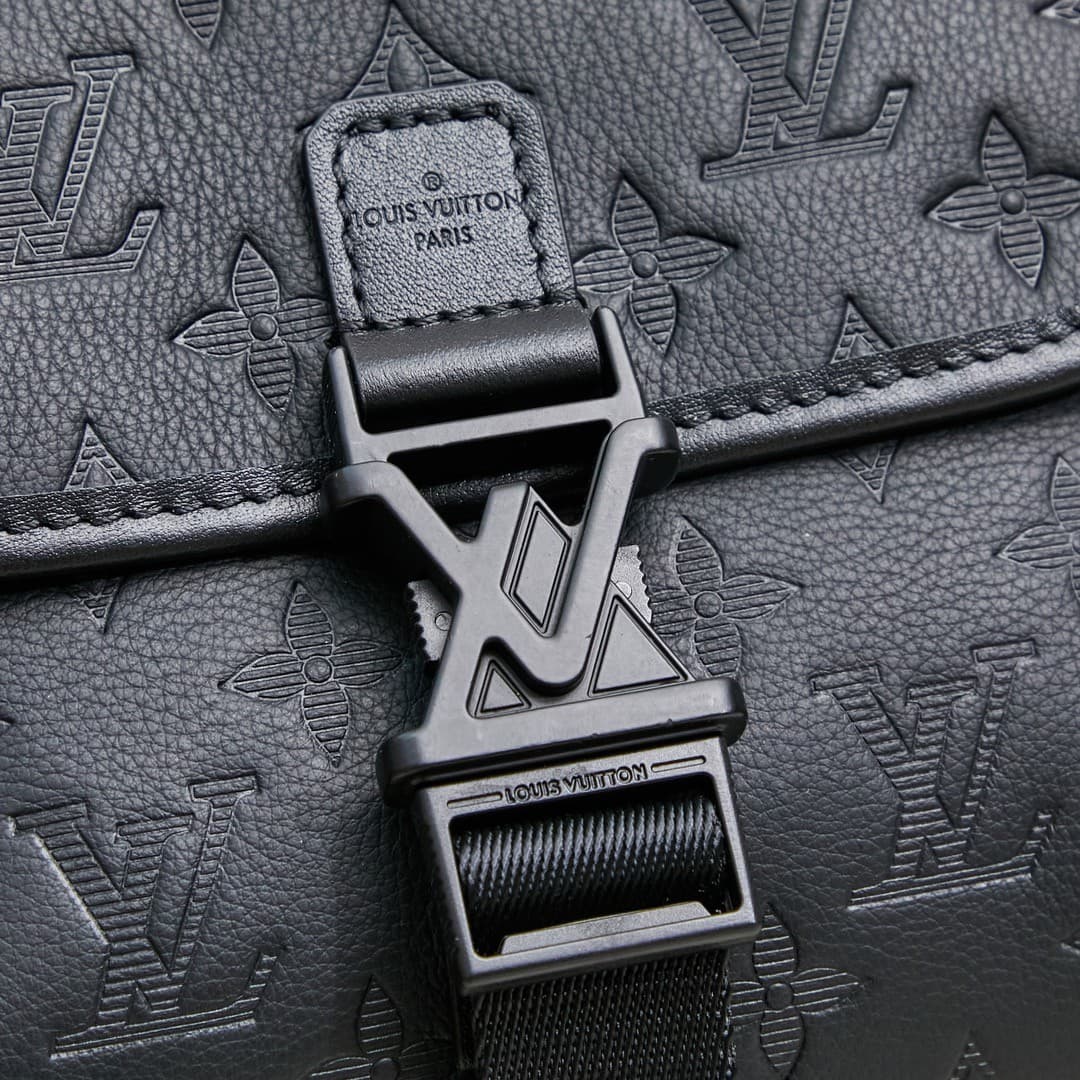 LV Bag M12516