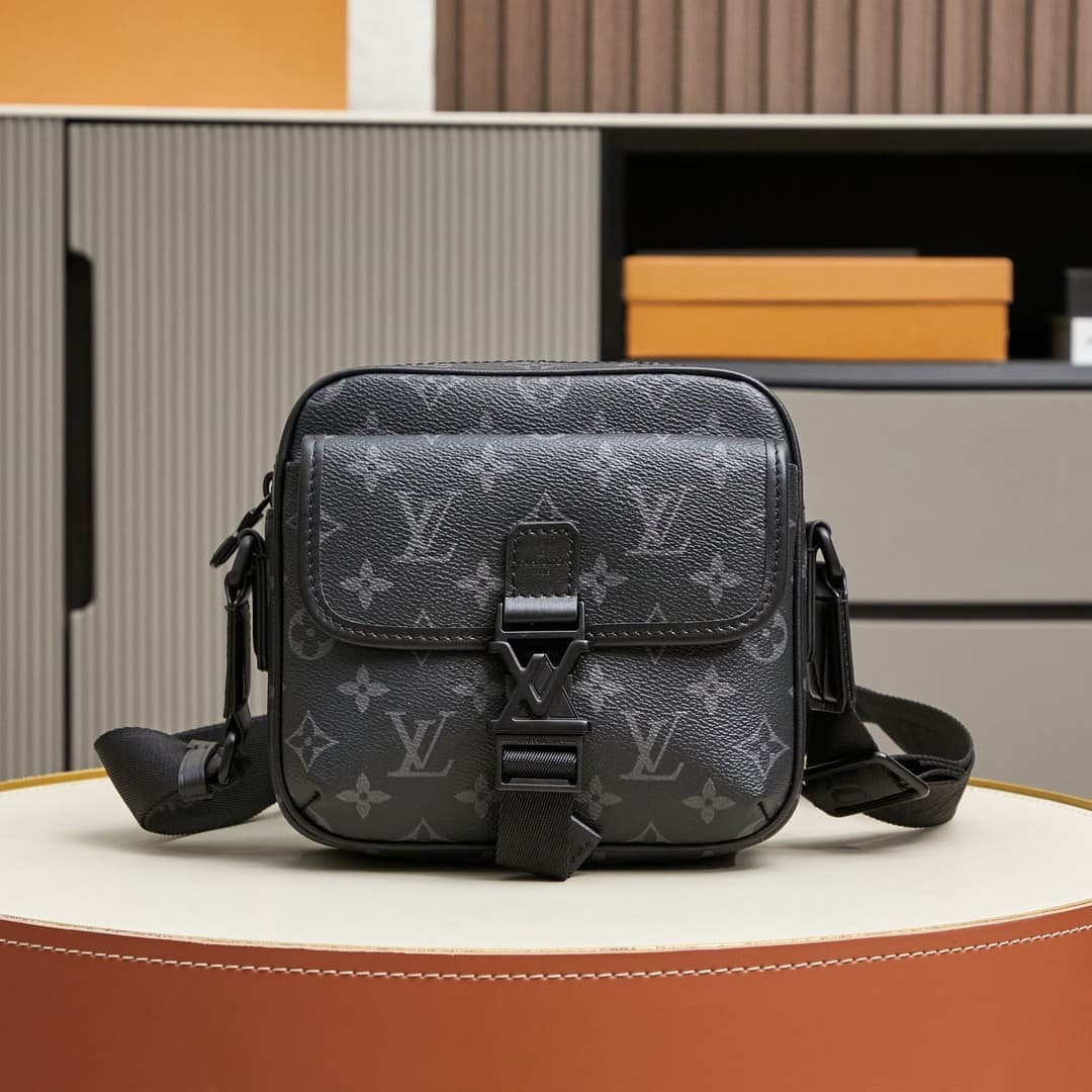 LV Bag M12518