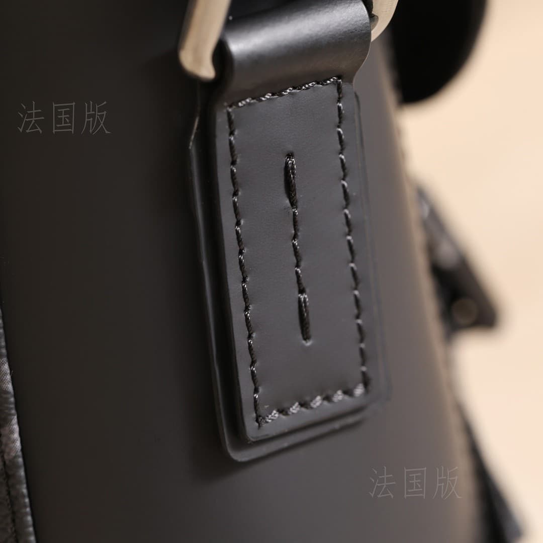 LV Bag M40511