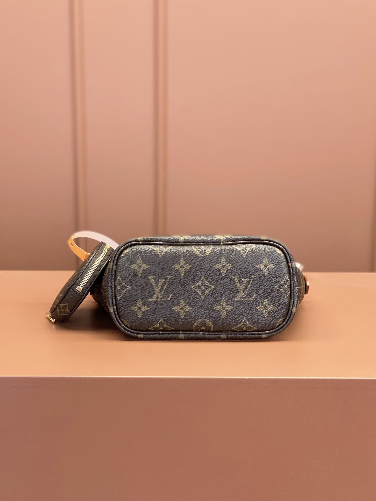 LV Bag M46705