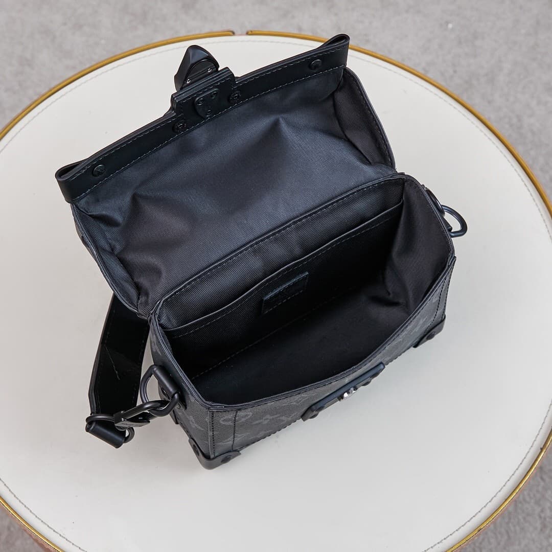 LV Bag M11743