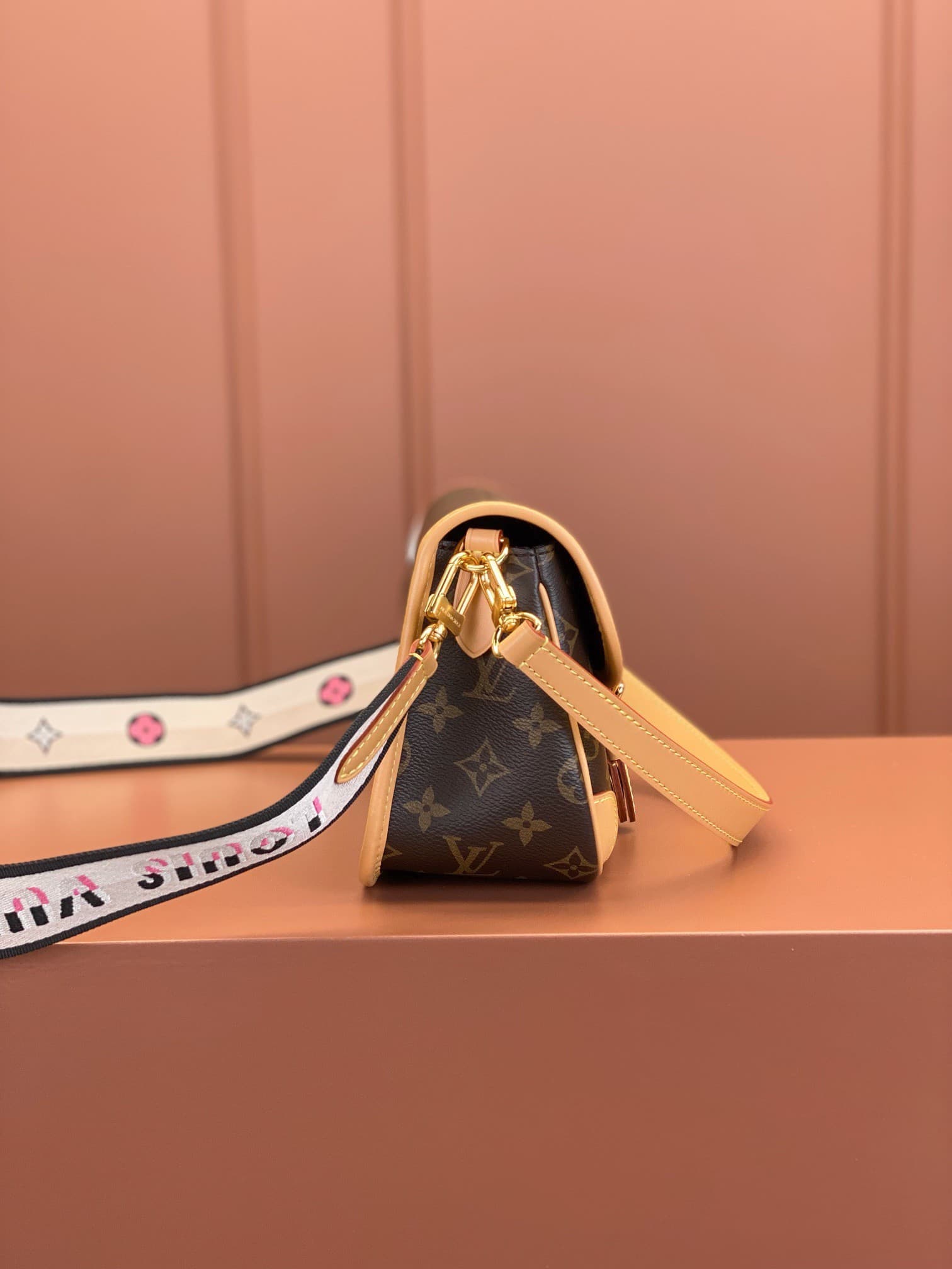 LV Bag M45985