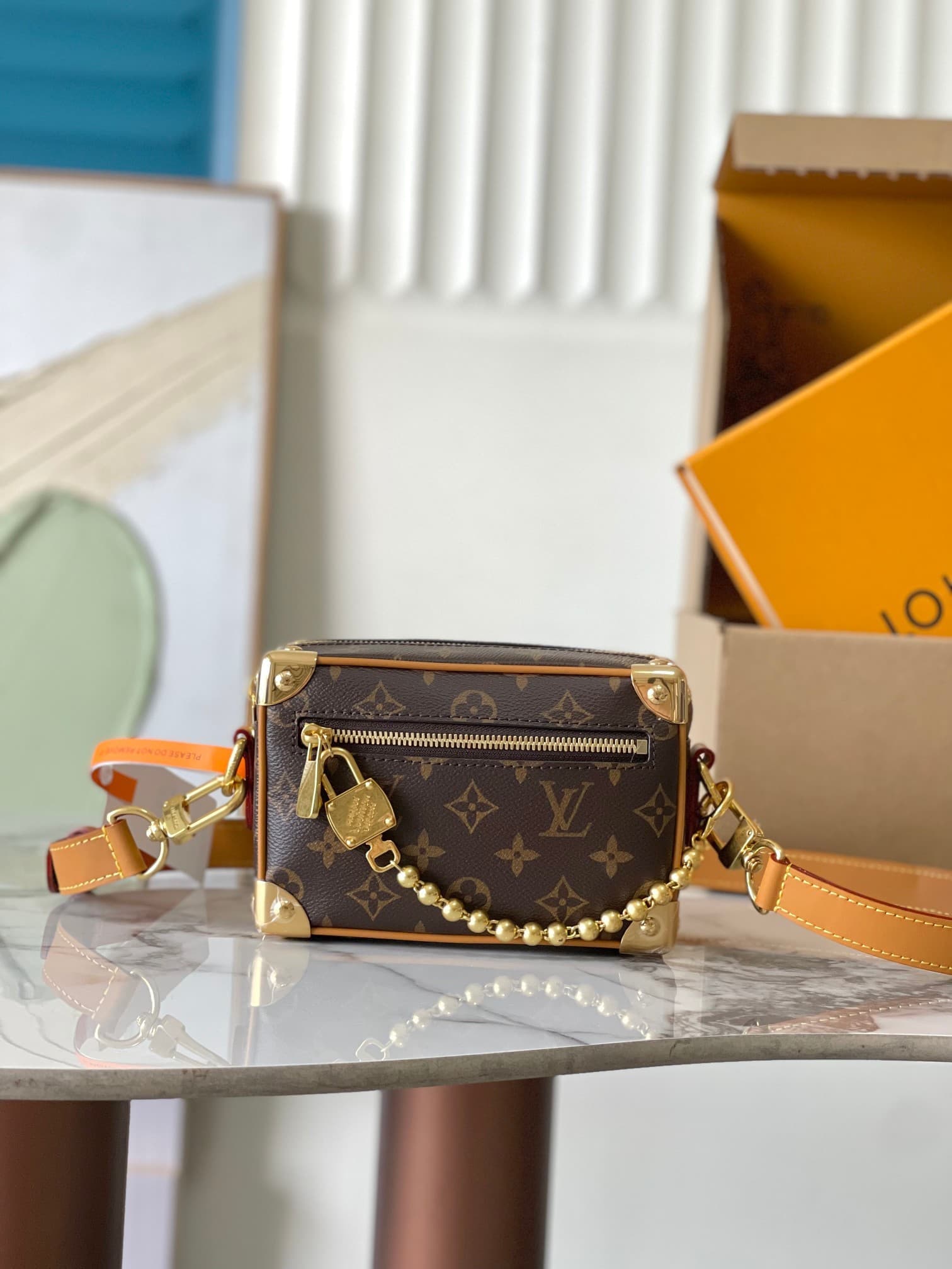 LV Bag M14279