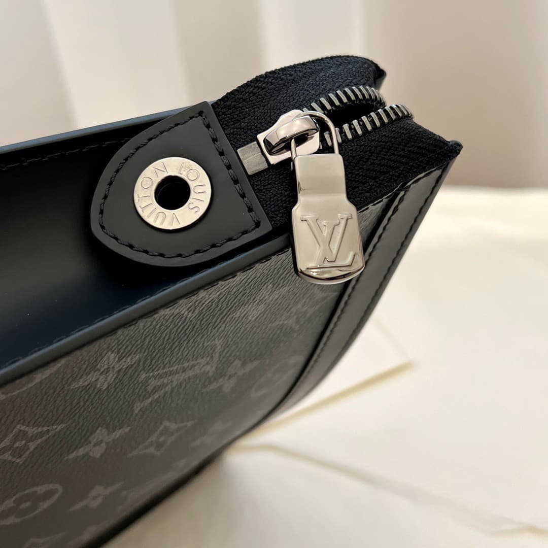 LV Bag M61692