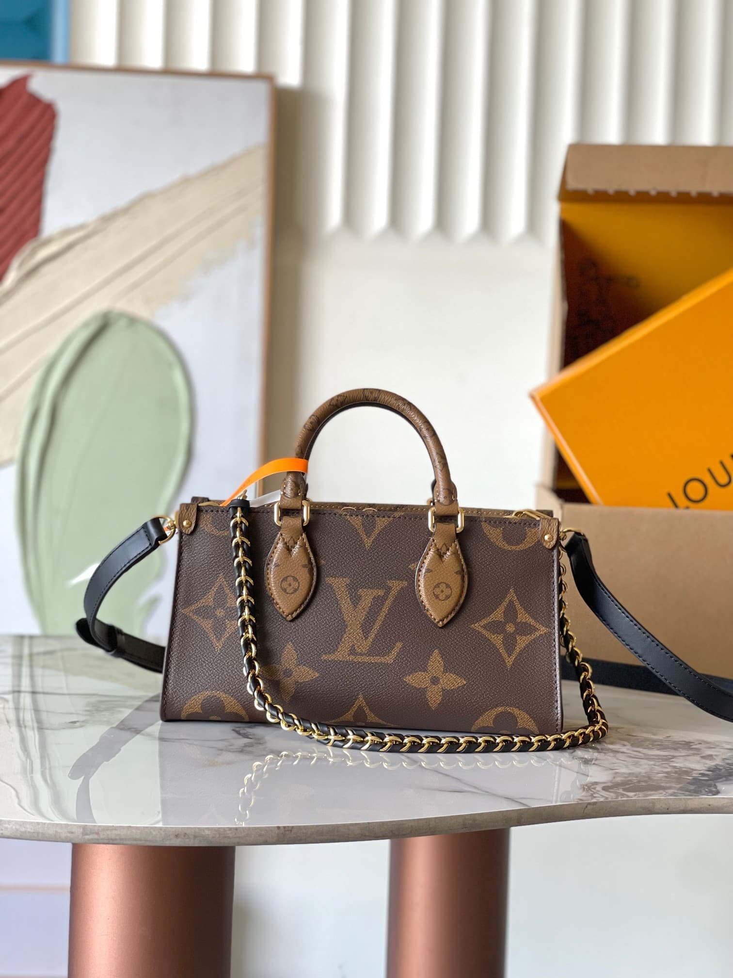 LV Bag M14236