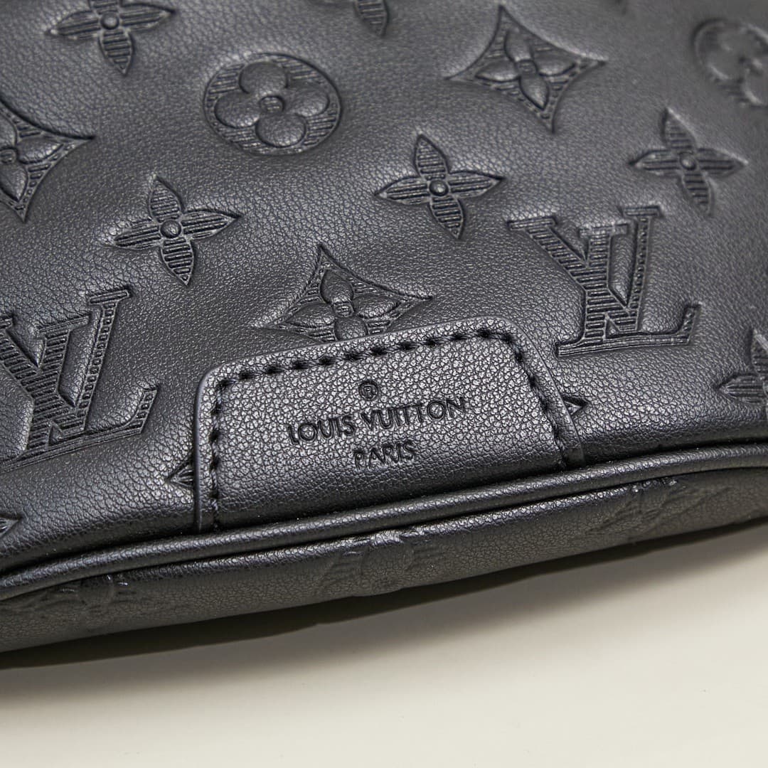 LV Bag M46036