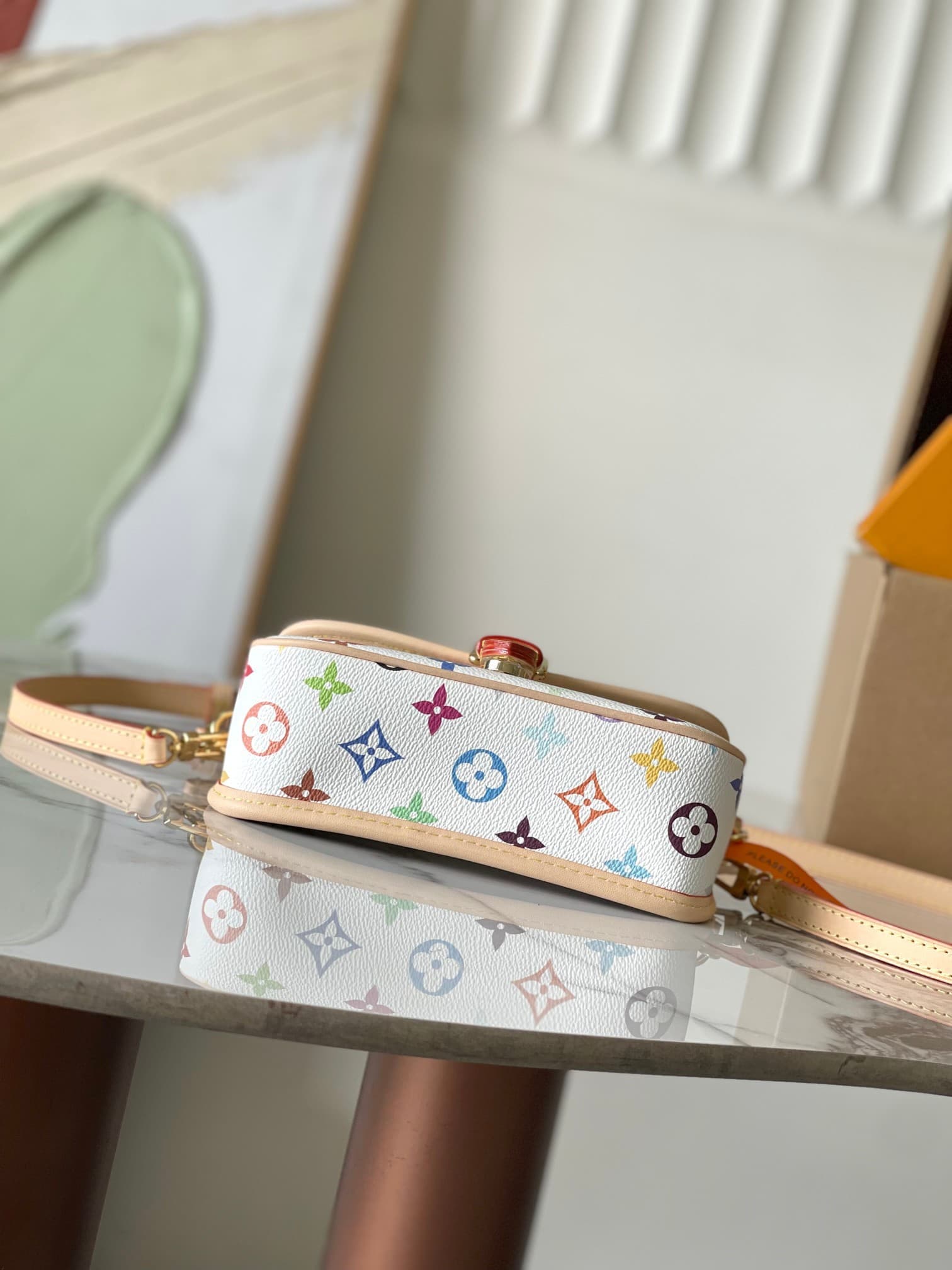 LV Bag M14194