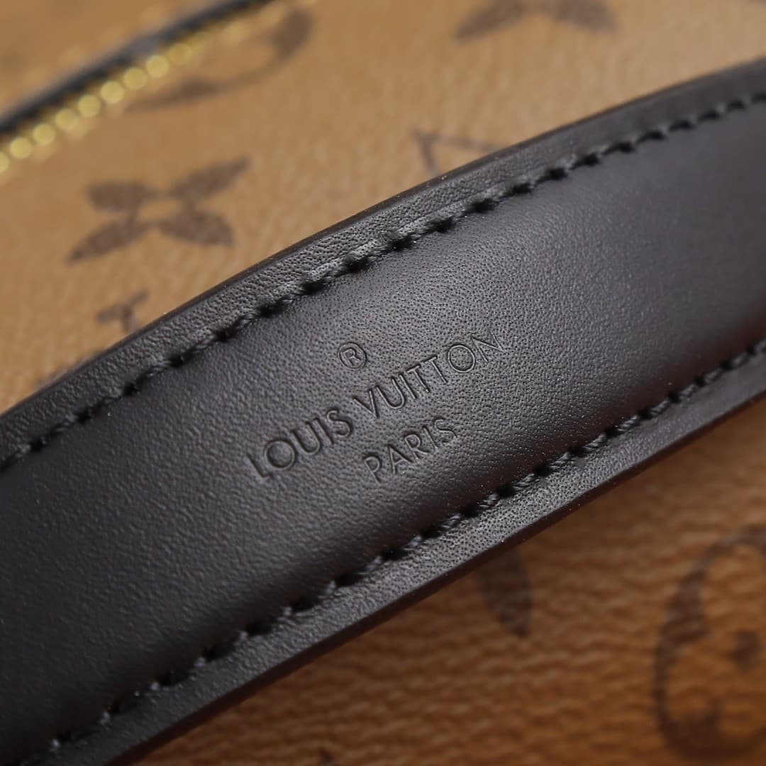 LV Bag M44876