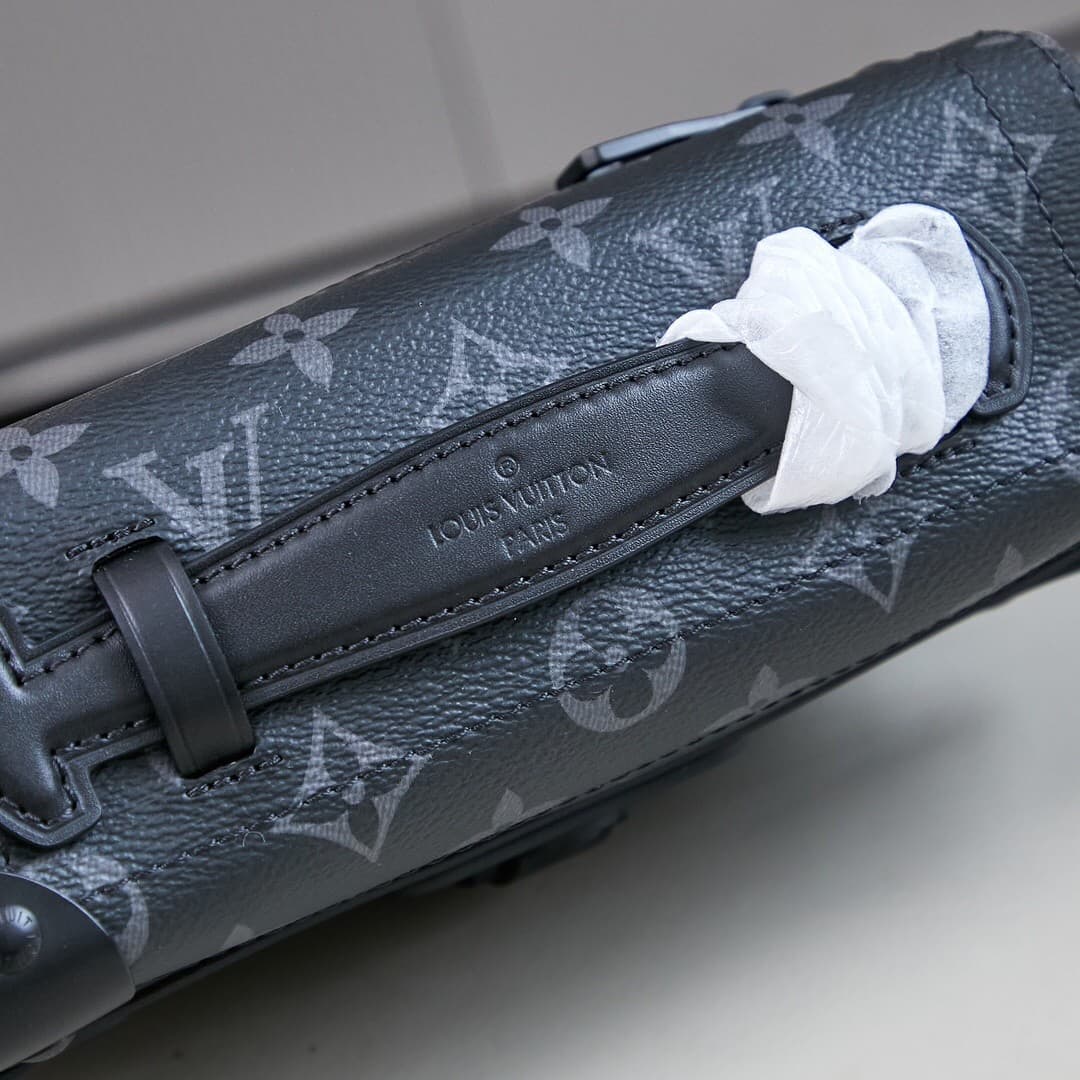 LV Bag M11743