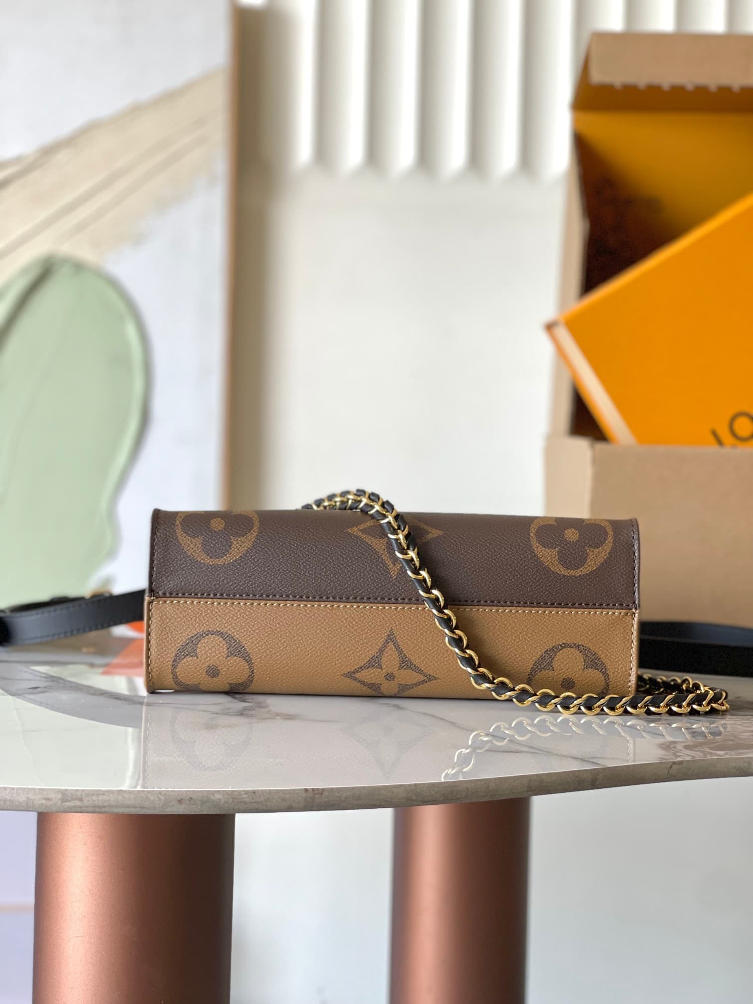 LV Bag M14236