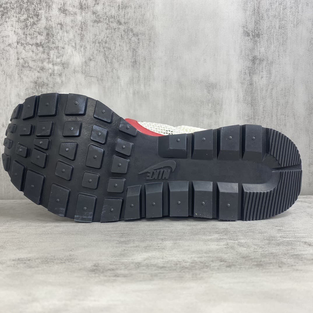 Sacai x Nike VaporWaffle
