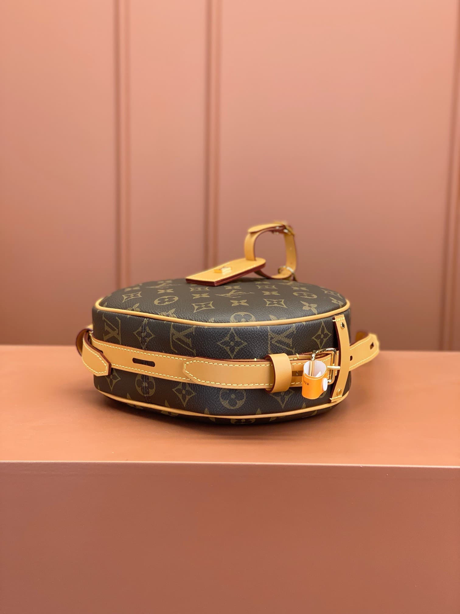 LV Bag M45647