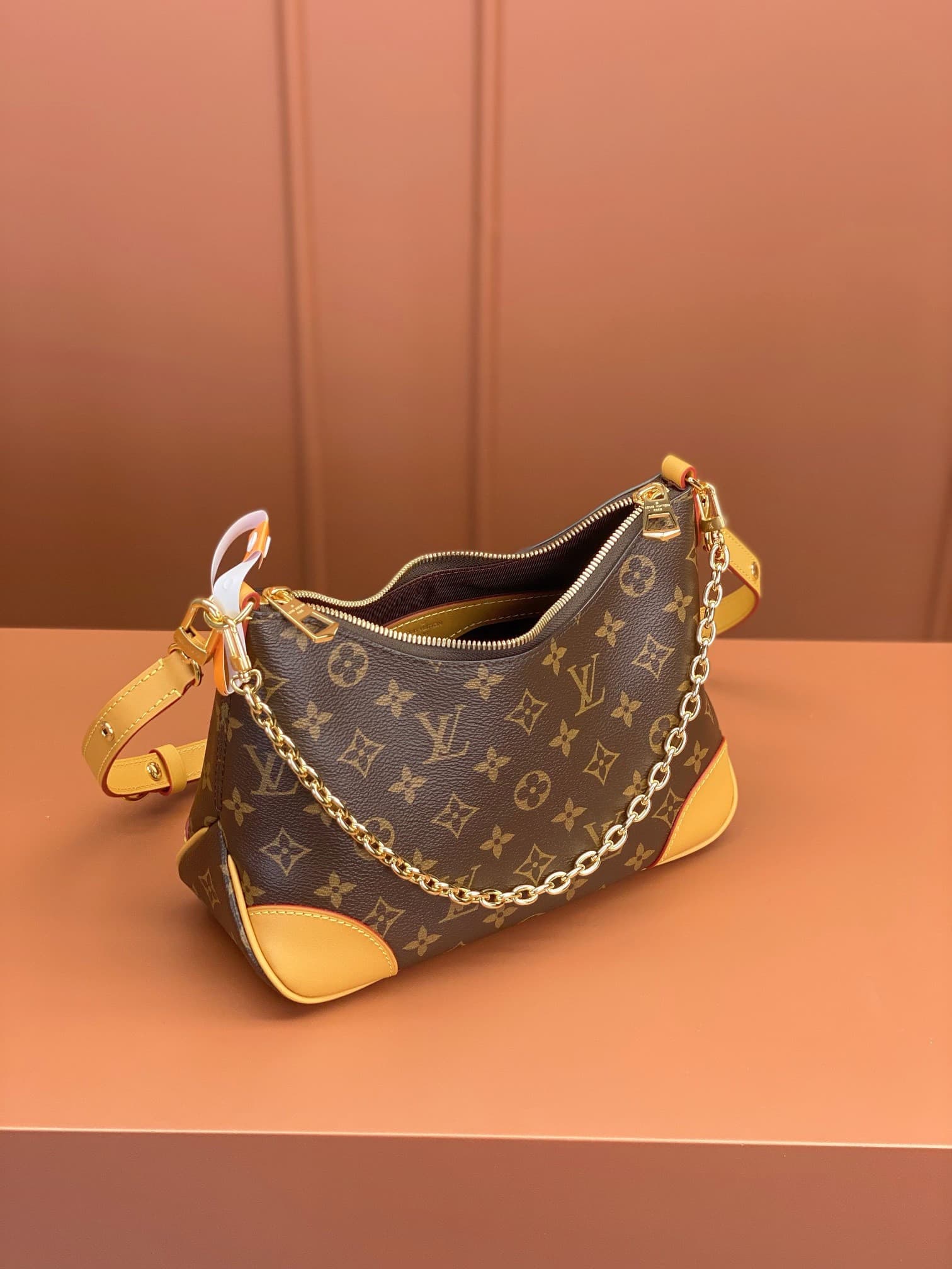 LV Bag M45832