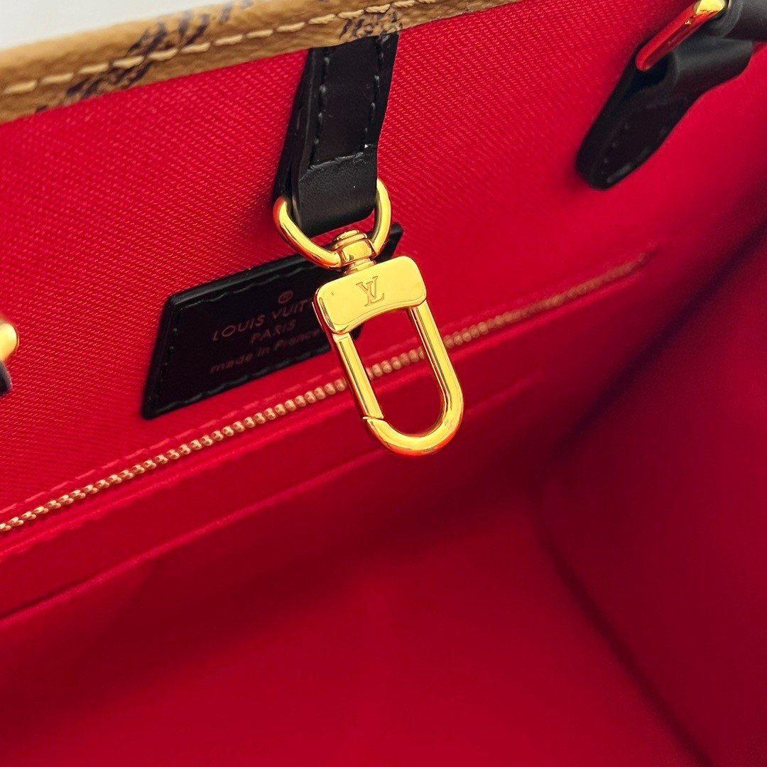 LV Bag M45039