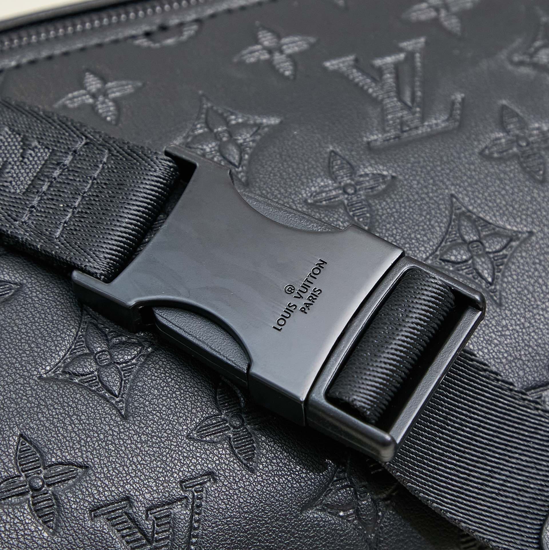 LV Bag M44388