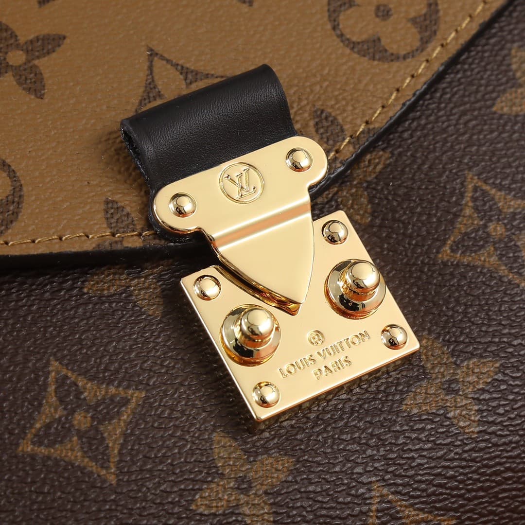 LV Bag M44876