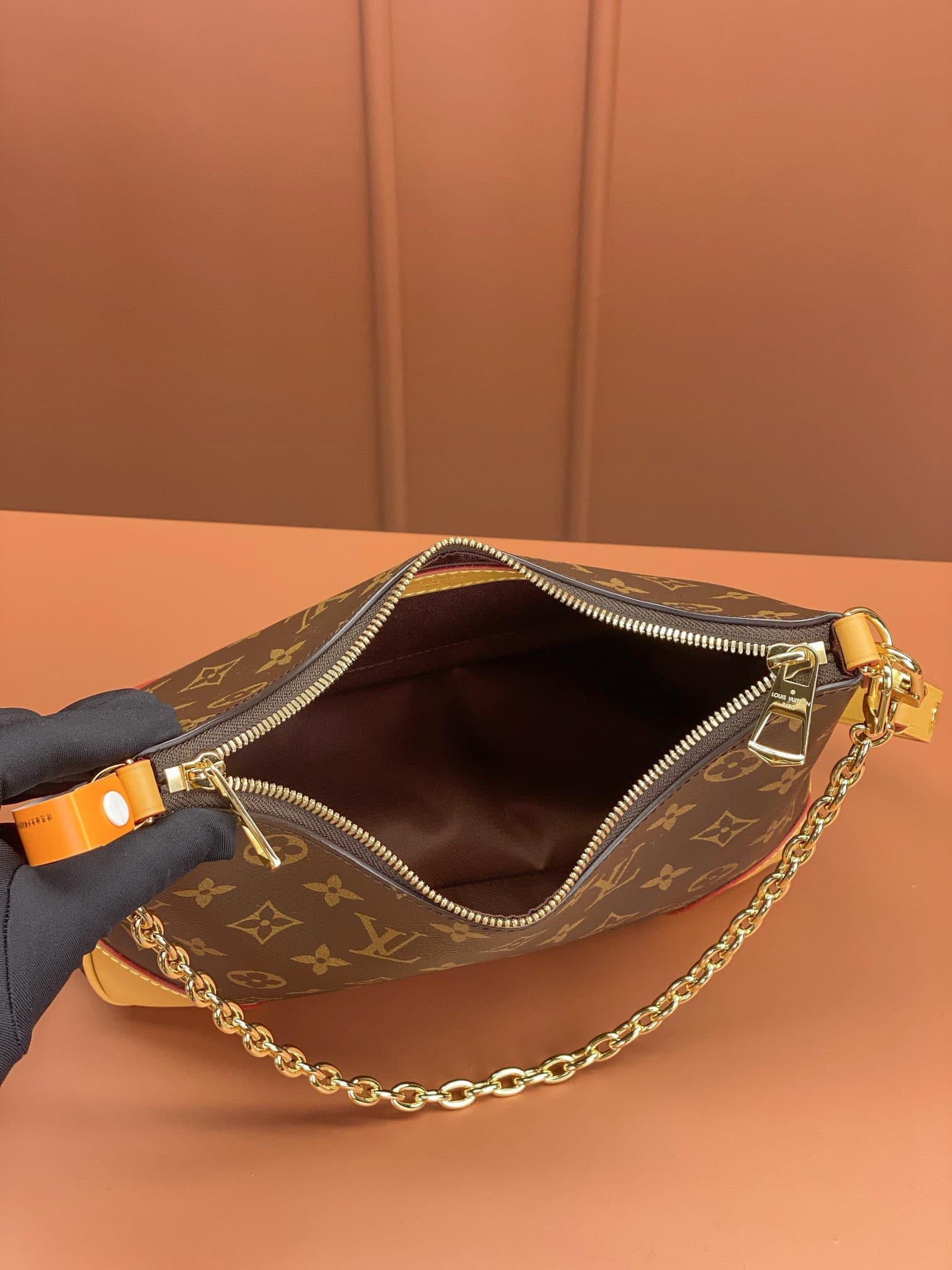 LV Bag M45832