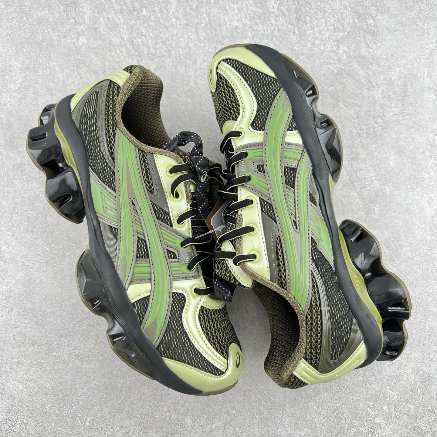 Asics Trainers Shoes Gel-Quamtum Kinetic