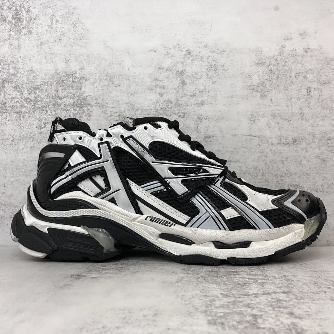 Balenciaga Runner 7.0 2023
