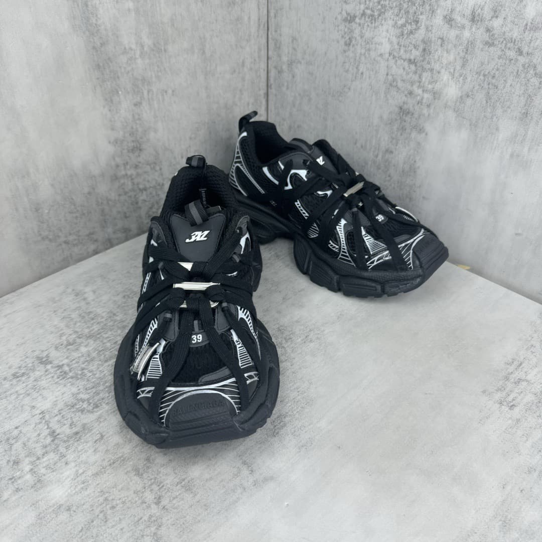 Balenciaga 3xl