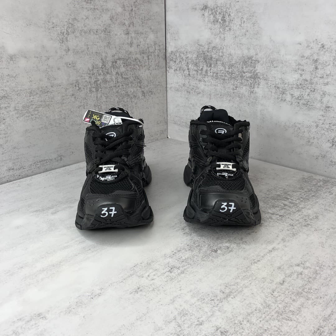Balenciaga Runner 7.0 2023