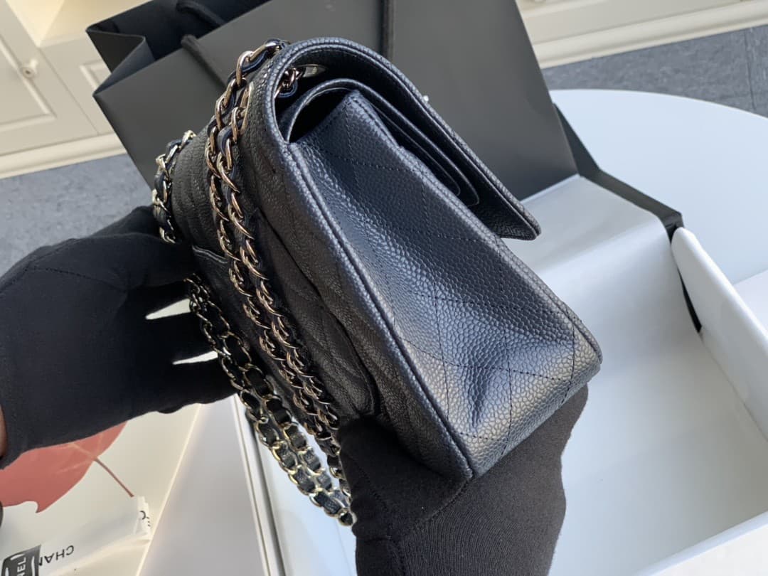 Chanel Medium CF25cm