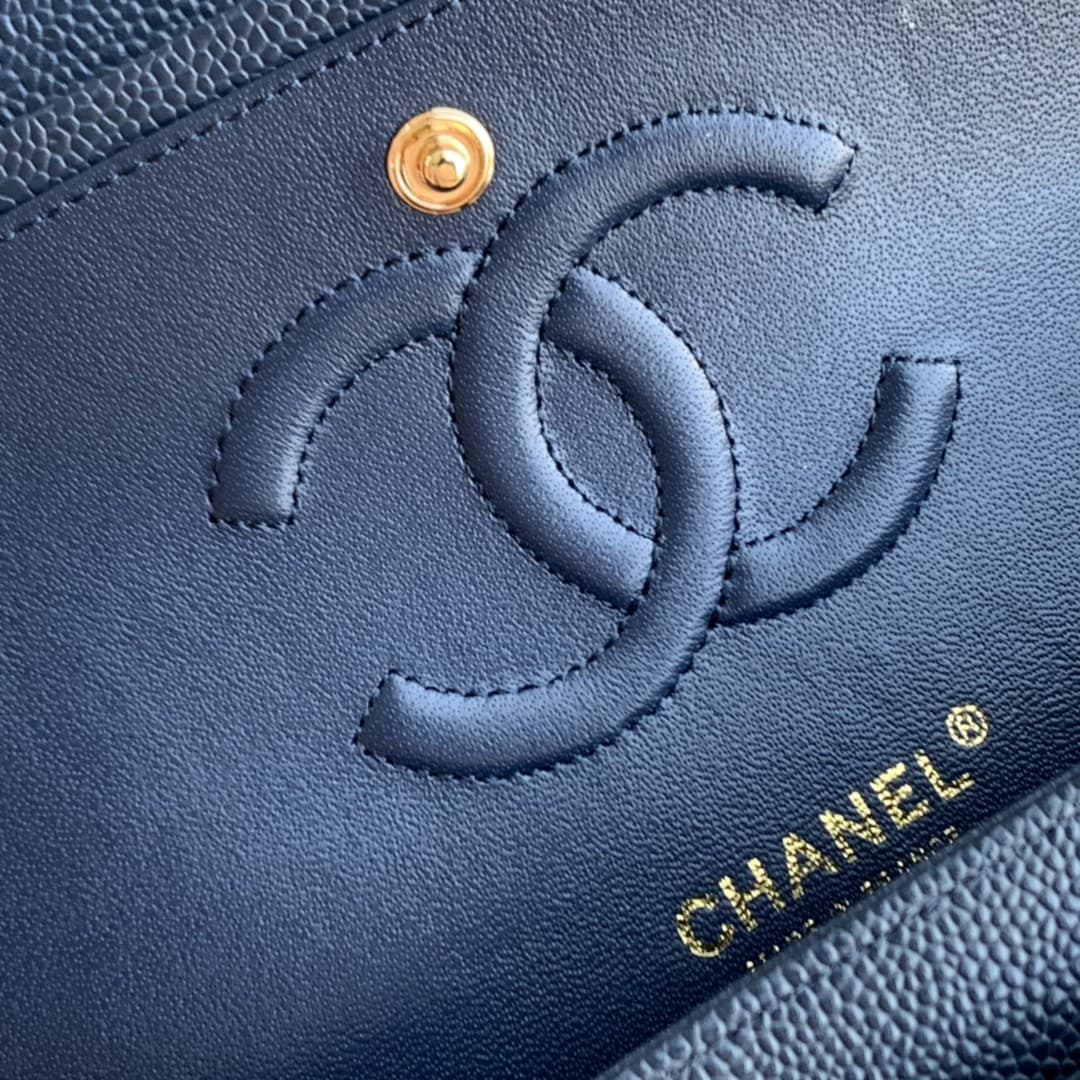 Chanel Medium CF25cm