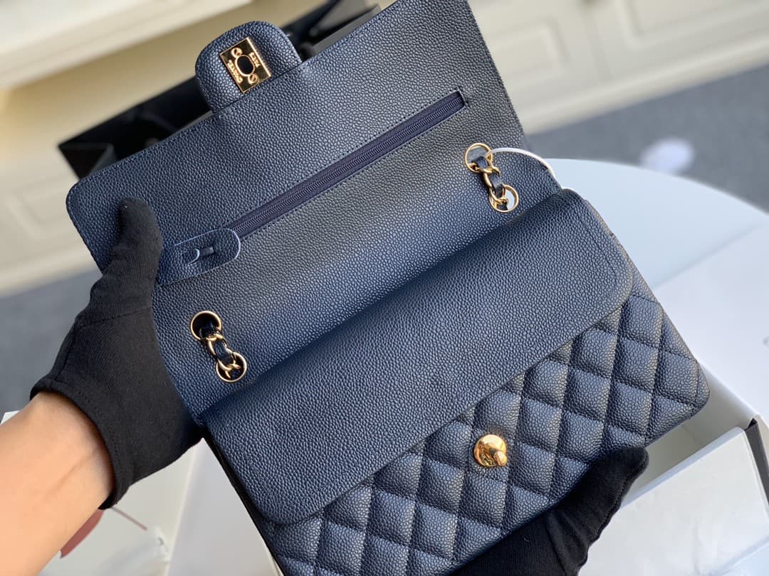 Chanel Medium CF25cm